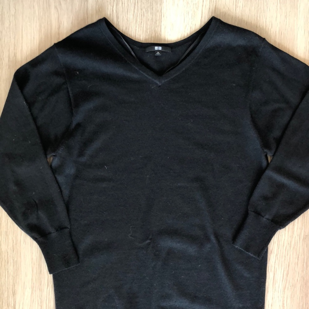 Uniqlo Knit Sweater Dress in Black